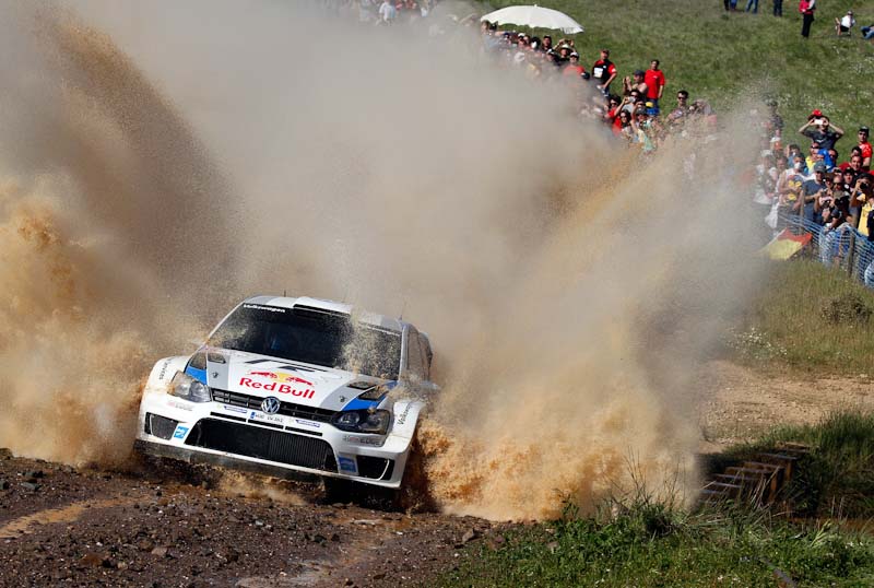 Sebastian Ogier foi o melhor em Fafe, mas colega de equipa Latvala venceu o Rali de Portugal