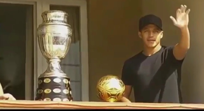 Guardiola podría prescindir de cinco futbolistas para fichar a Alexis Sánchez