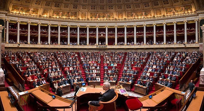 Baisse des APL : la France Insoumise monte au créneau !