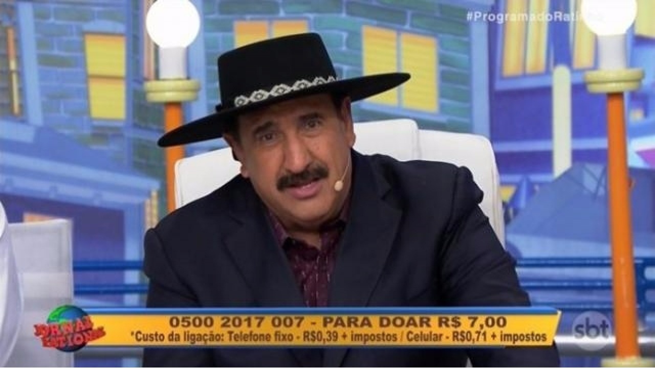 Ratinho pede dinheiro para o 'Criança Esperança' e choca até a Globo