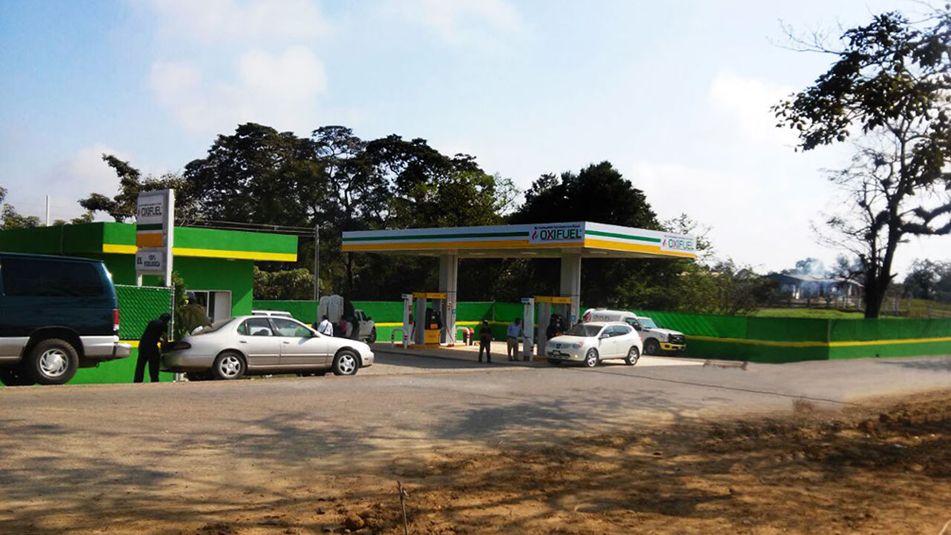 ¿Conoces OXIFUEL para tu auto?, es un biocombustible más barato y no contamina