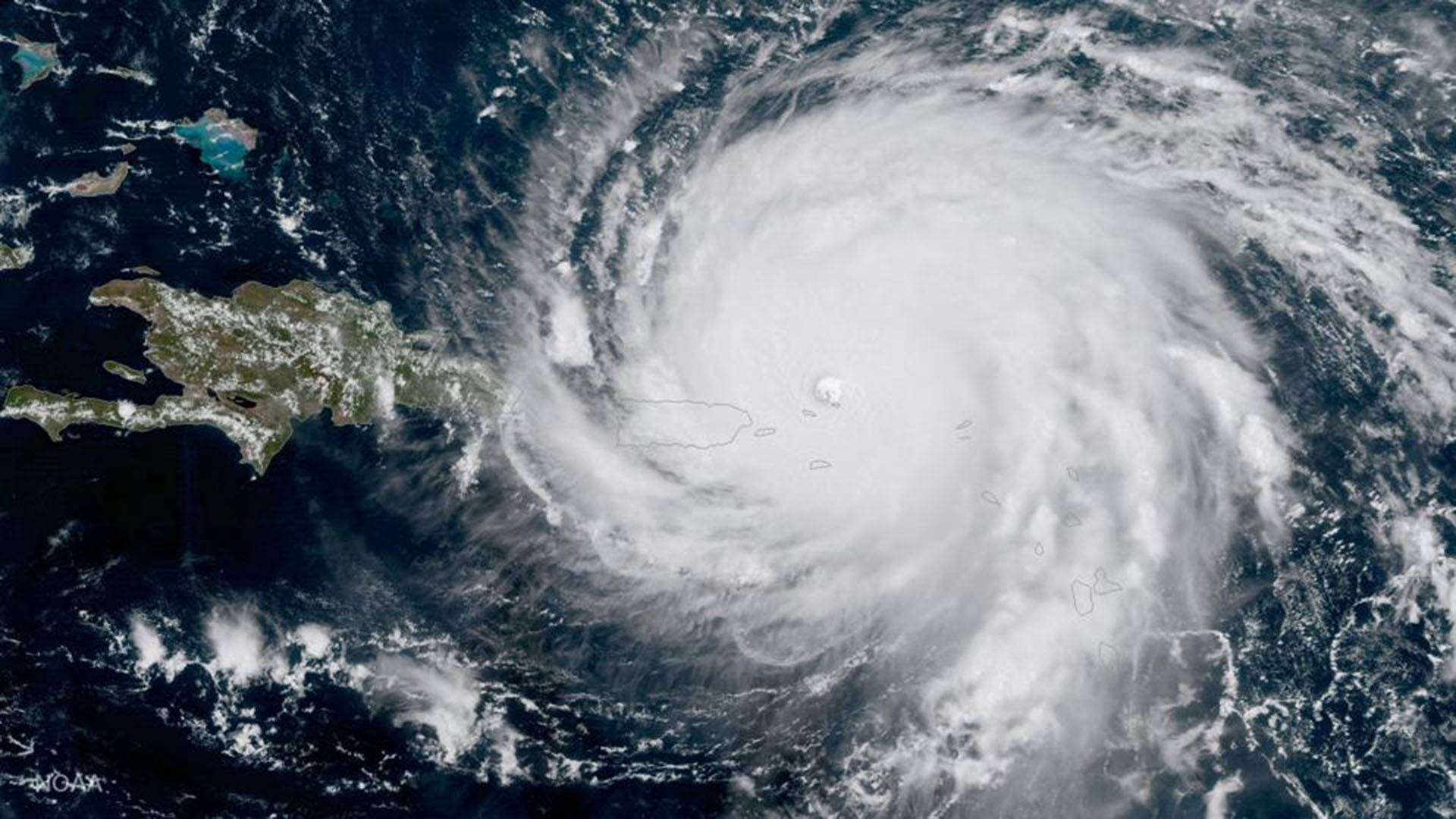 Huracán Katia toma fuerza antes de tocar las costas mexicanas