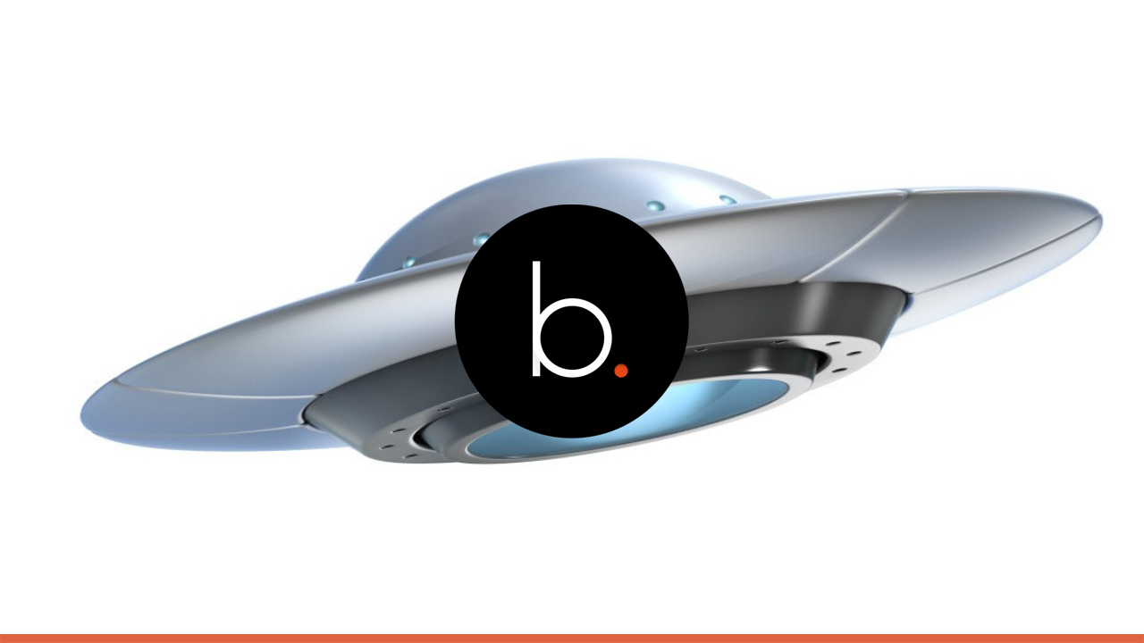 Video: UFO: Ci sarebbero gli alieni nelle acque dell'oceano?