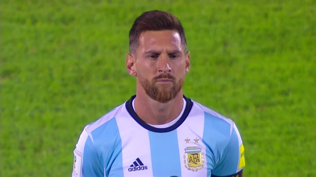 La mala seguridad del estadio del Olympiacos casi puso en peligro a Messi