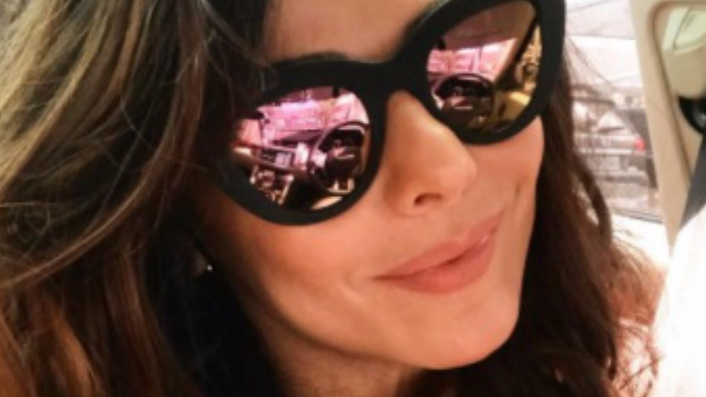 Jornalista diz que Viviane Araújo está 'pegando' funkeiro novinho e comprometido