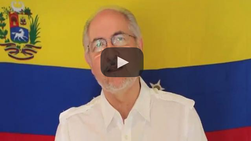 El líder de la oposición Antonio Ledezma llegó a Madrid