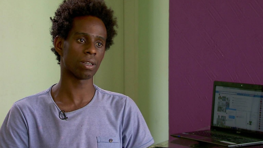Ator é espancado, seguranças não ajudam e motivo revolta