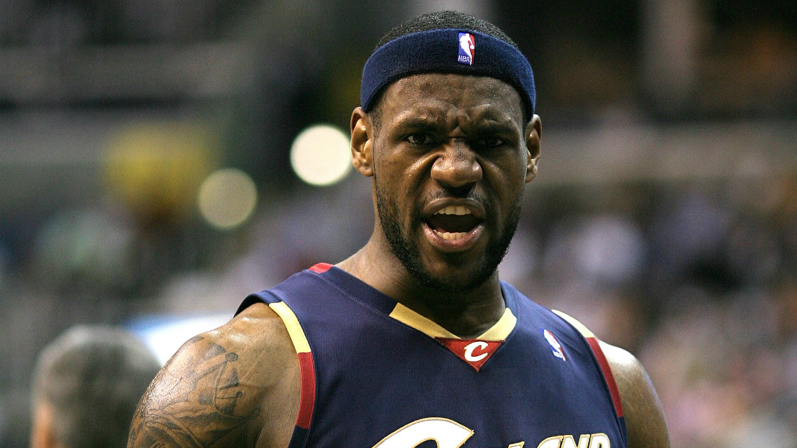 Cleveland extends winning streak to five in blowout win over Pistons