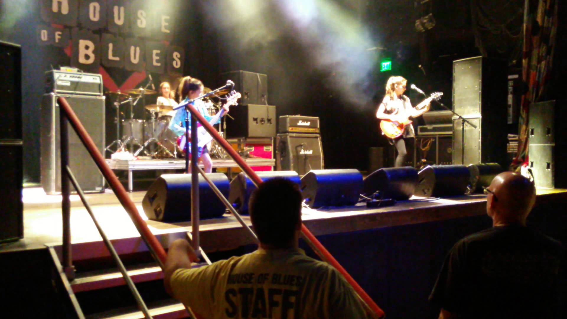 “THE WARNING, la Esperanza del Rock”
