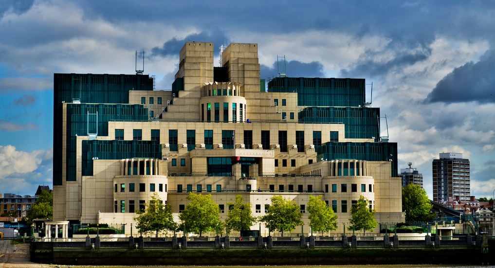 Le MI6 recrute : espion ça vous dit ?