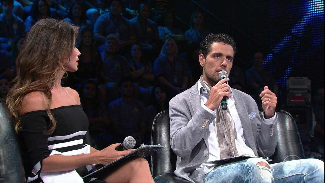 Paula Fernandes diz que não é santa e verdade sobre separação aparece