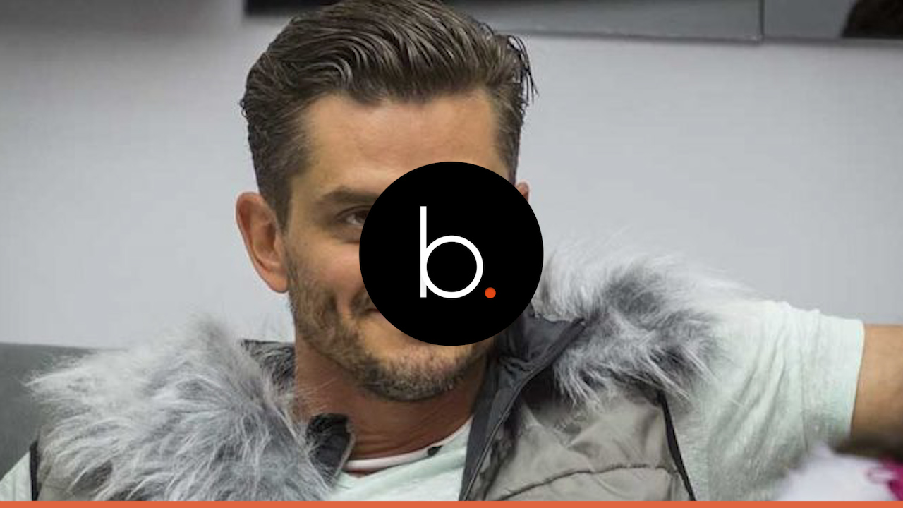 Assista: Aos berros, Marcos surpreende e faz declaração de amor para Emilly: 'Em