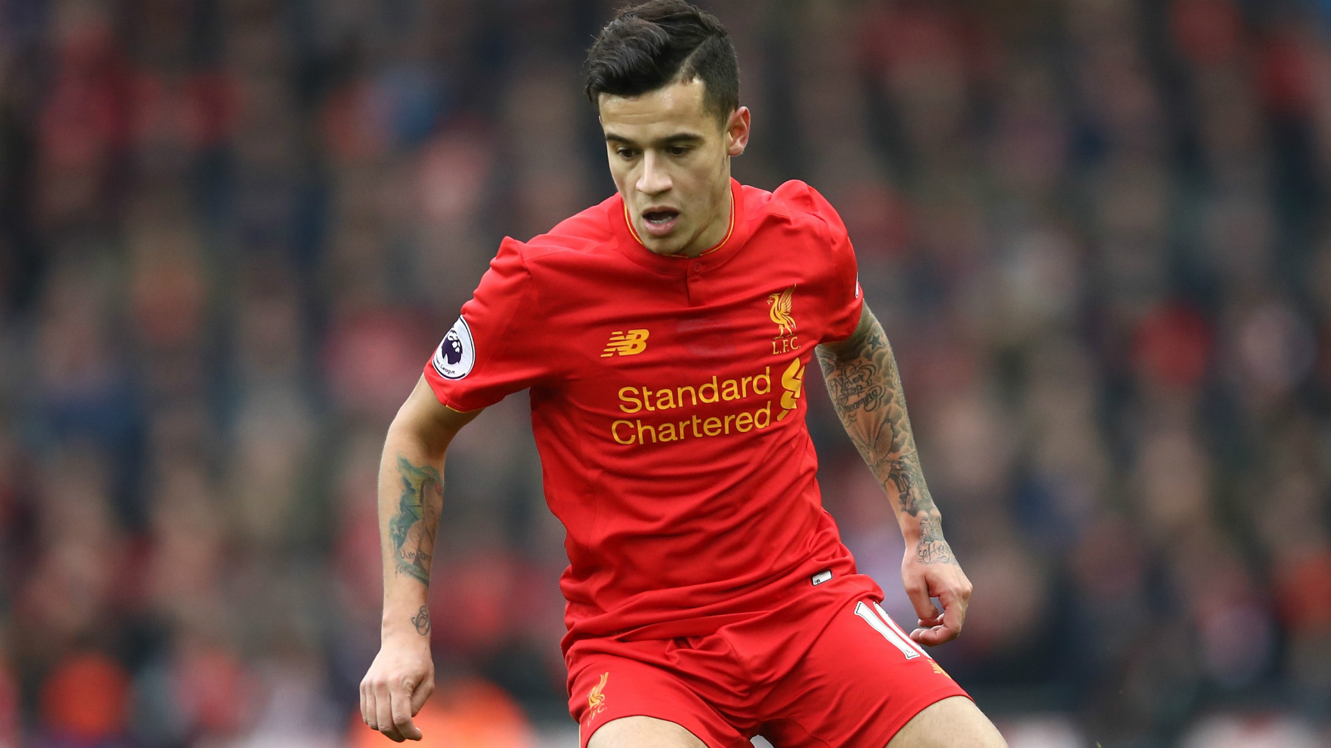 El FC Barcelona no puede esperar a Coutinho y va por otro medio campo