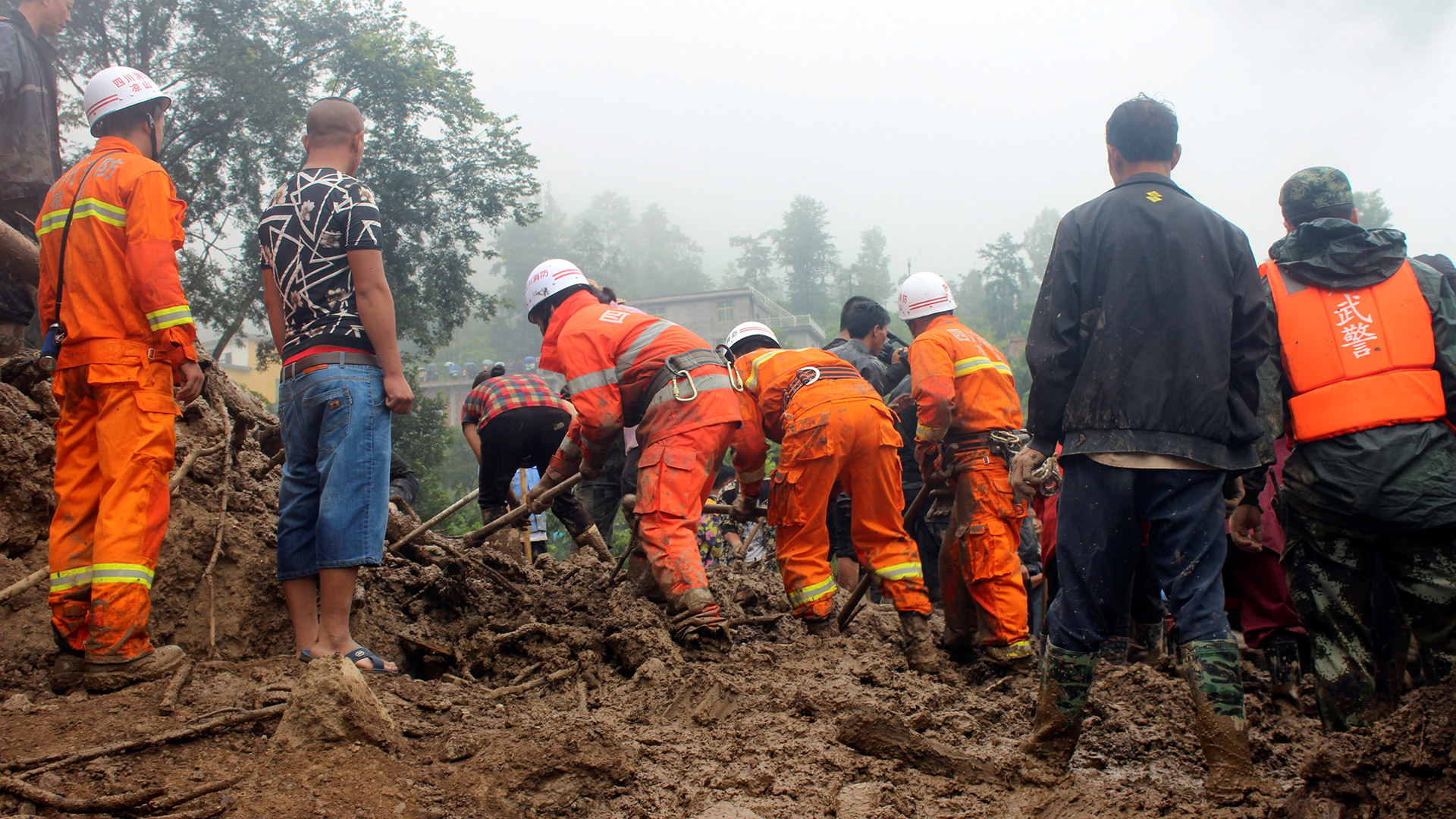 26 muertos en los deslizamientos de tierra de Biliran después de Urduja