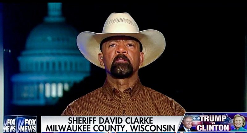 David Clarke reported to Twitter for threatening the media, continues to rant