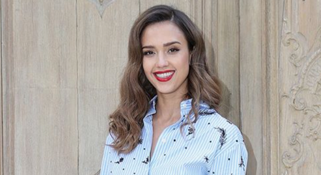 Fans congratulate Jessica Alba