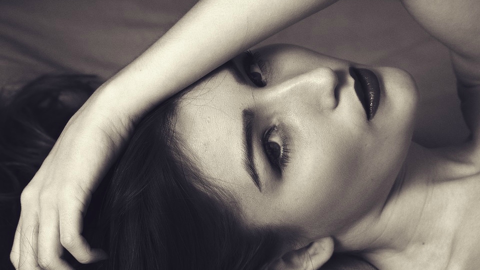 Assista: 5 atitudes que as mulheres odeiam nos homens na hora "H"