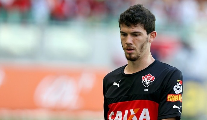 Vídeo: Vasco da Gama contrata jogador ex-Palmeiras, veja valores da negociação.