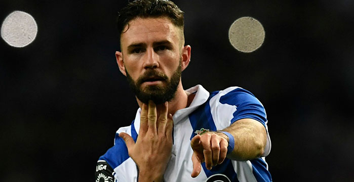Miguel Layún podría jugar en la Serie A