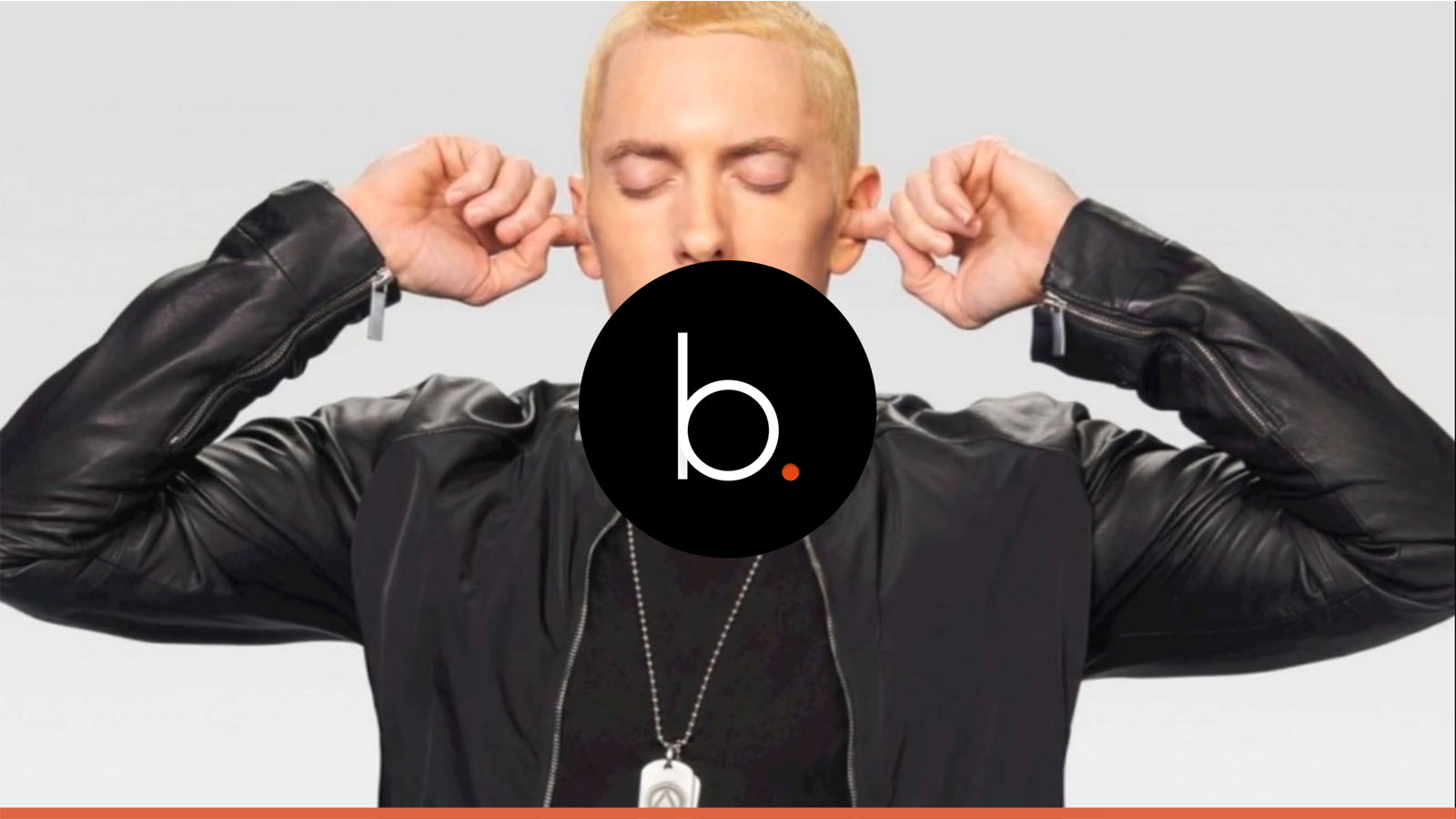 Eminem : Le rappeur répond aux critiques sur son album dans une chanson !