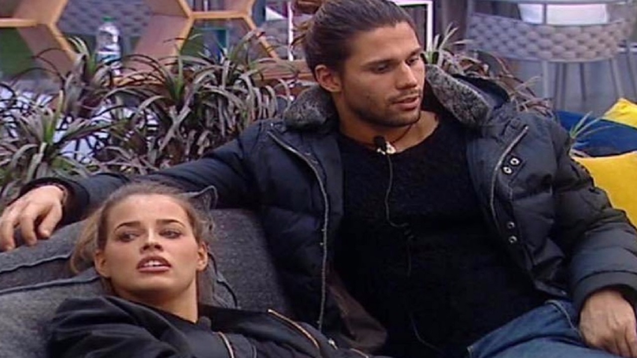 Luca Onestini e Ivana passeggiano a Milano
