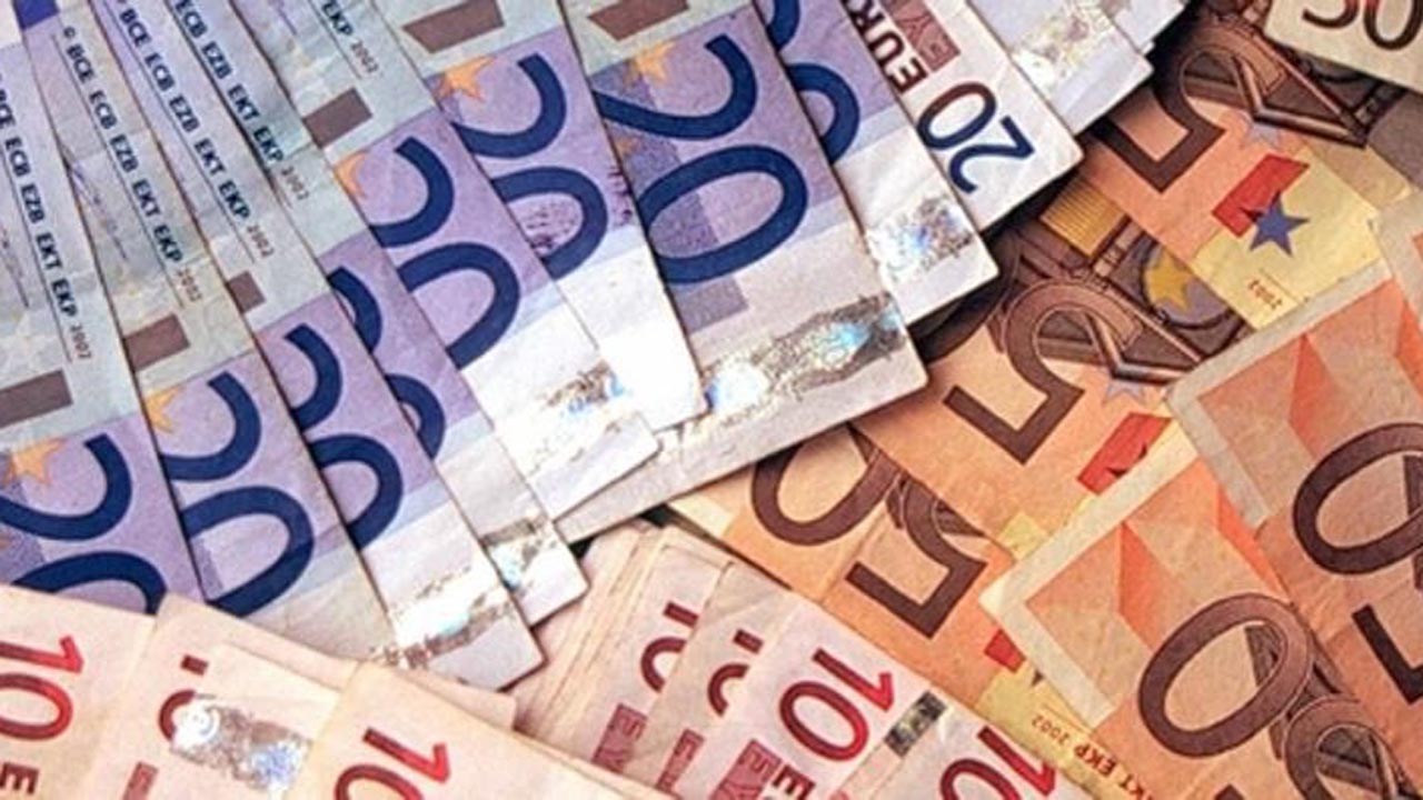 Conti correnti, aumenti fino al 40%: chi pagherà di più?