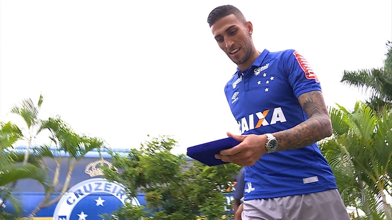 Vídeo: diretoria do Santos proíbe negociação com atacante