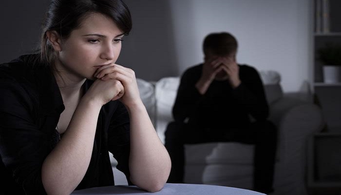 ¿Qué ayuda a explicar con qué frecuencia las personas mienten en las relaciones?
