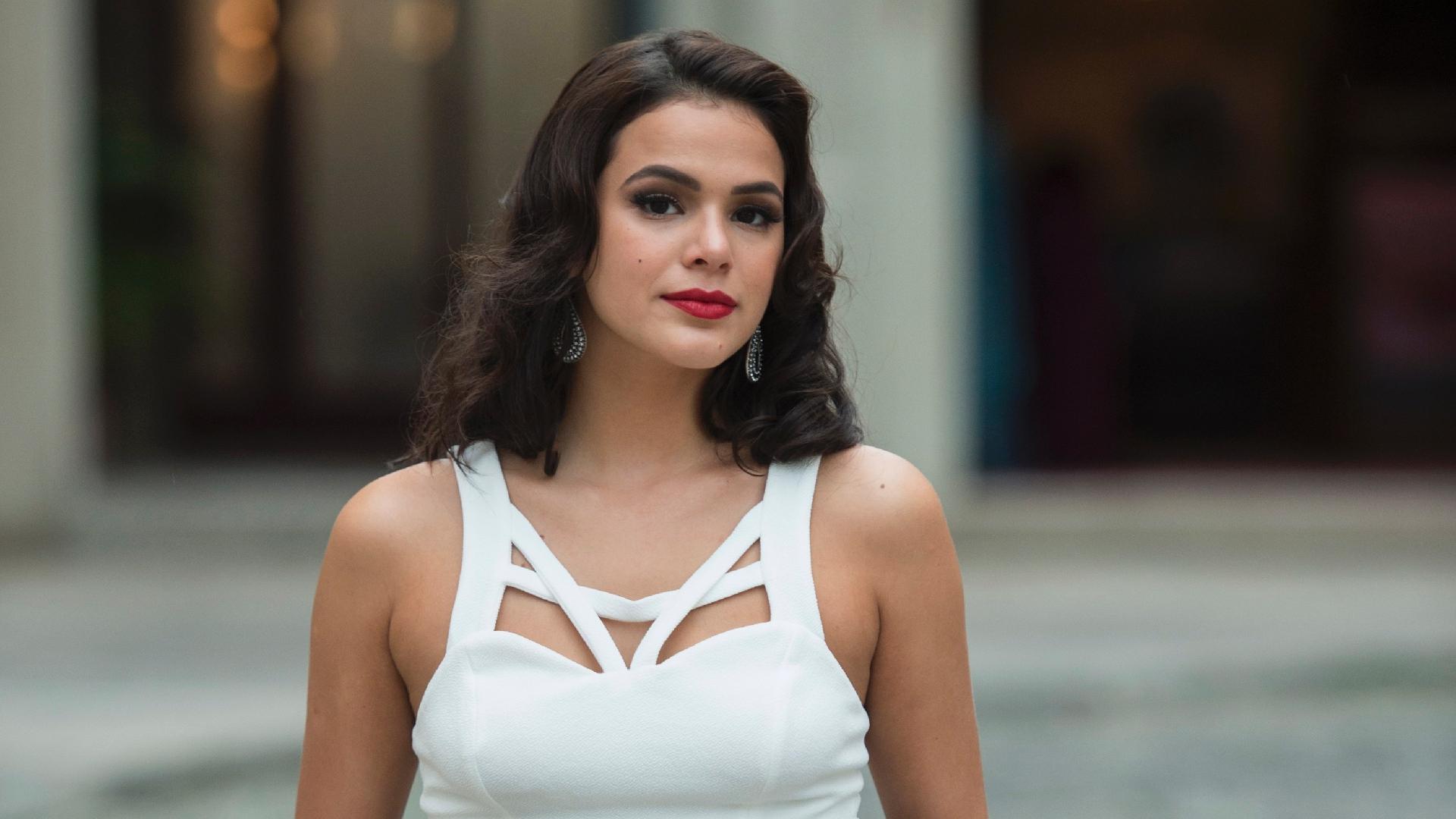 Vídeo: público critica atuação de Bruna Marquezine
