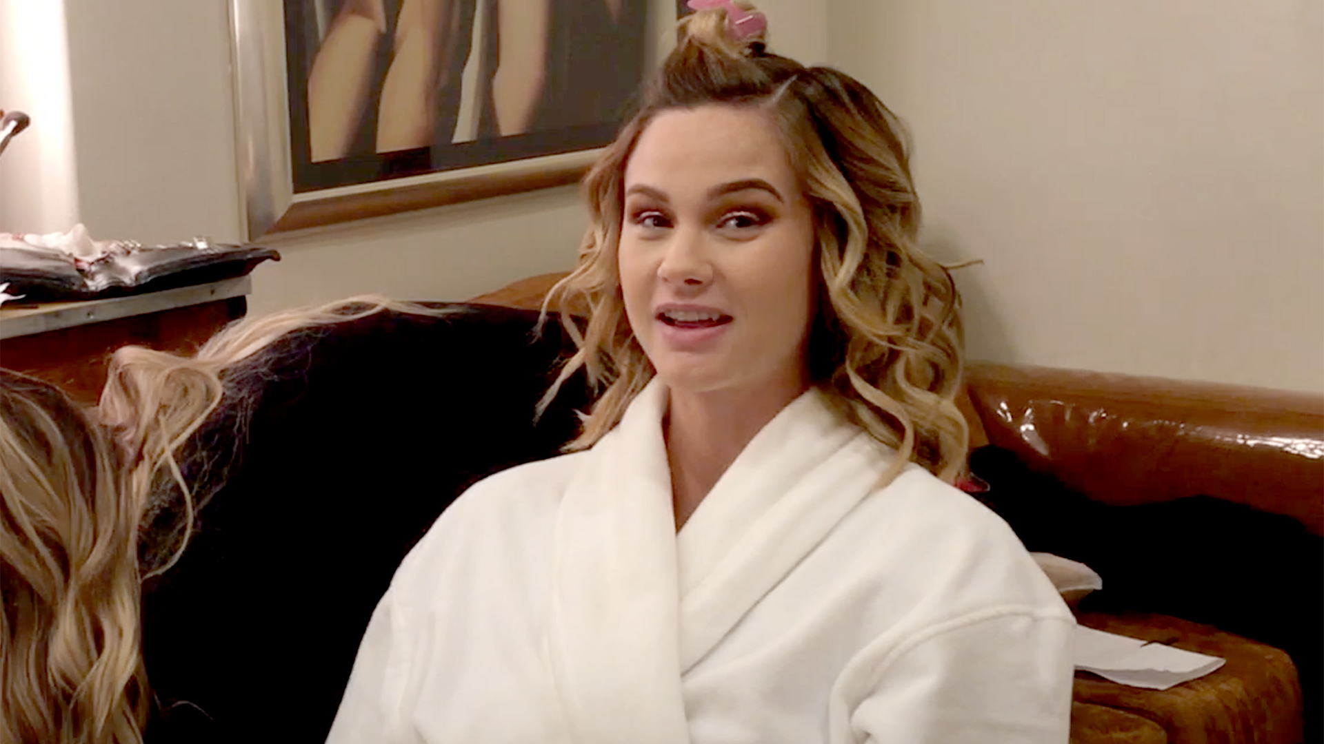 Meghan King Edmonds revela baches en la foto con Aspen