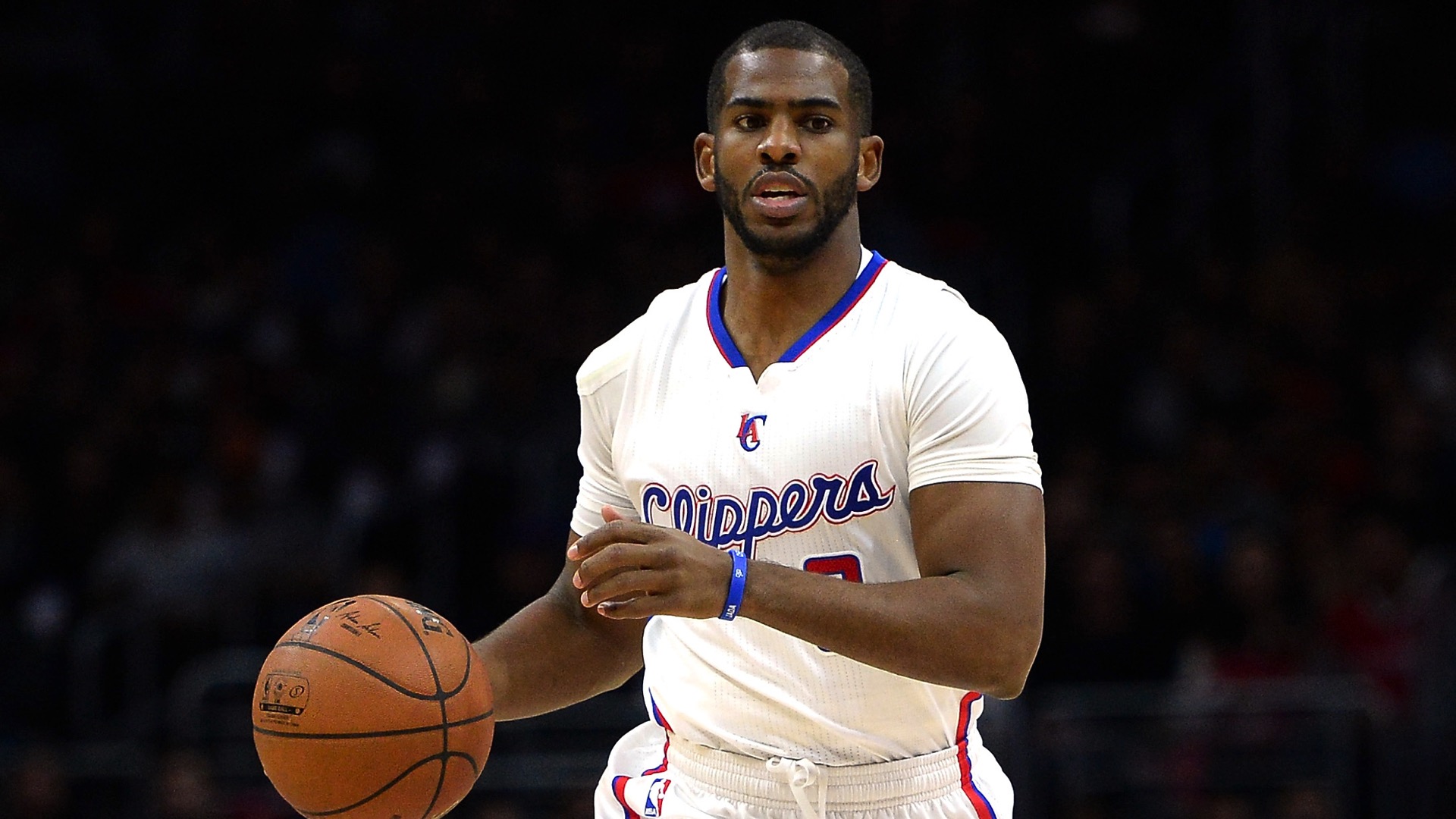 ¿Estará la NBA bloqueando trato de PG13-Lakers como hicieron con Chris Paul?