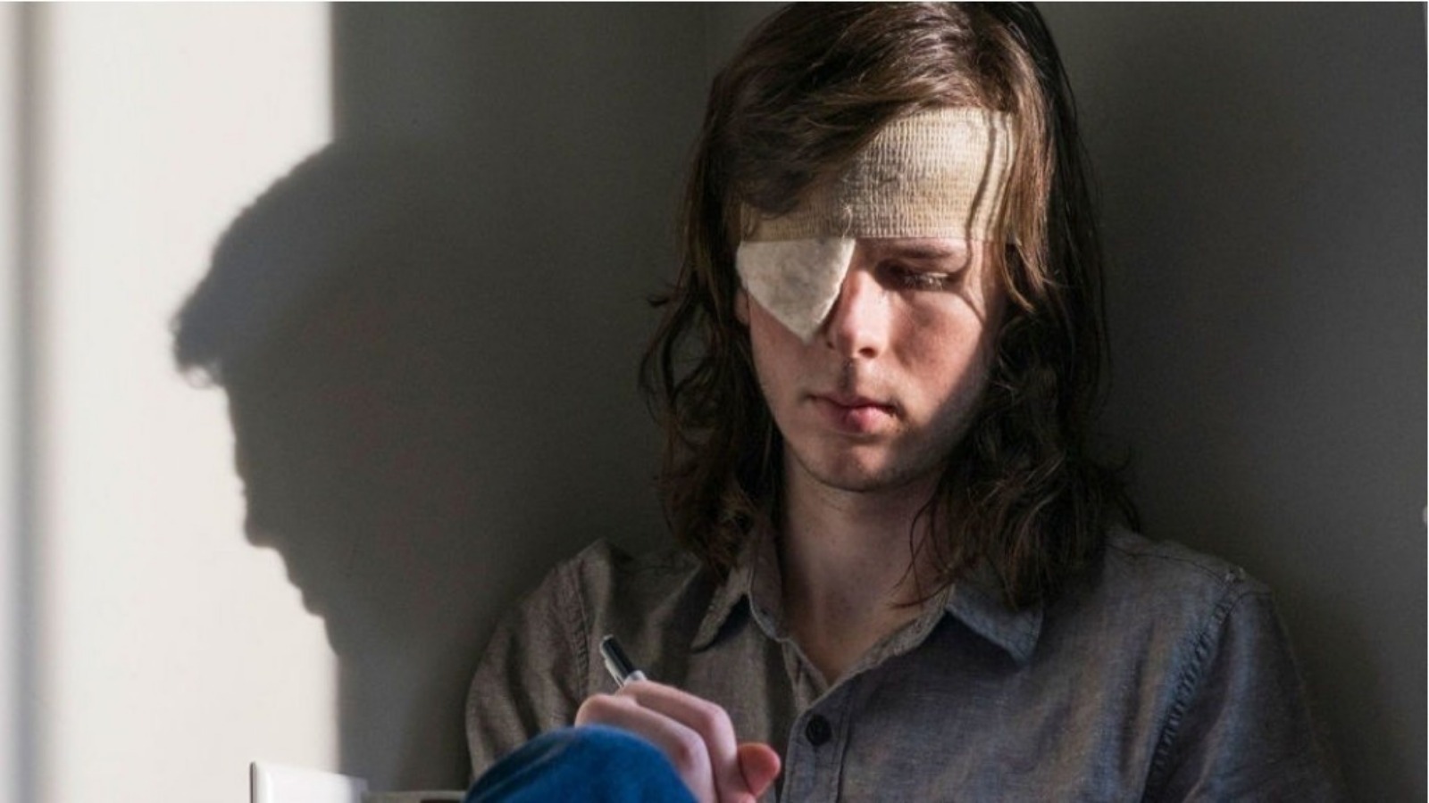 'Walking Dead': últimos momentos de Carl con Rick revelados en un nuevo clip