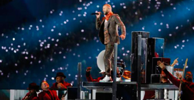 Justin Timberlake en el medio tiempo del Super Bowl