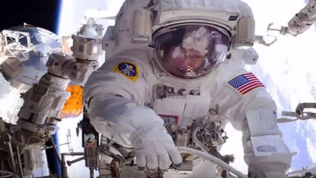 Russian cosmonauts break spacewalk record