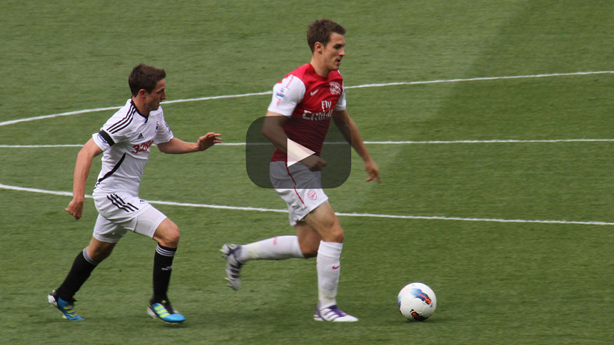 Arsenal tiene negociaciones difíciles con Aaron Ramsey