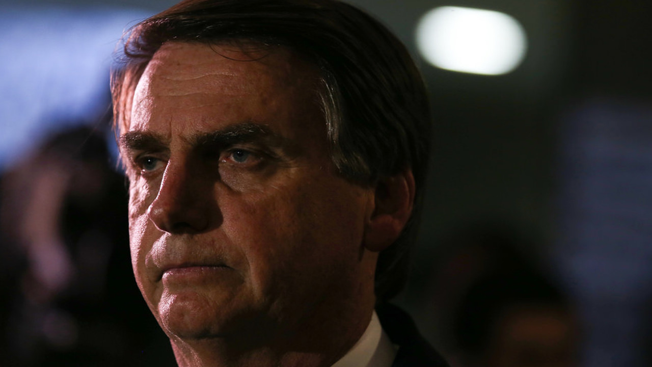 Assista: Apesar de se ver livre de corrupção, Bolsonaro está longe de ser ético