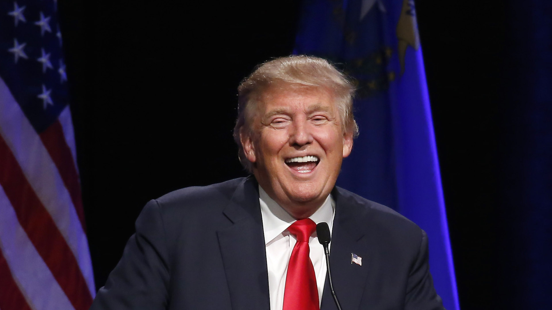 Conway humillada después de la desconcertante defensa de Trump