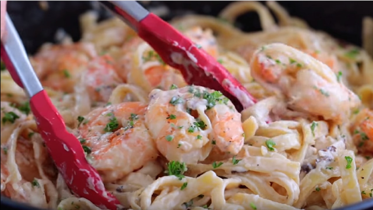 Shrimp Fettuccine Alfredo recipe