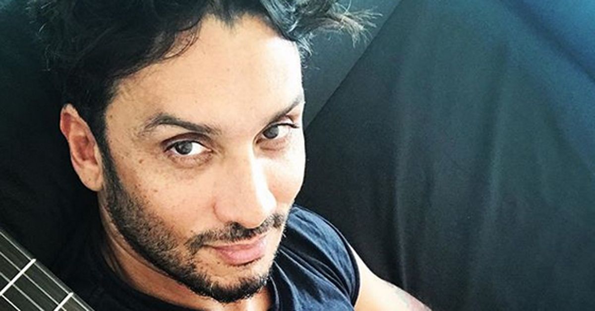 Fabrizio Moro: "Ho abusato di alcol e droghe. Prendevo pasticche per sballarmi"
