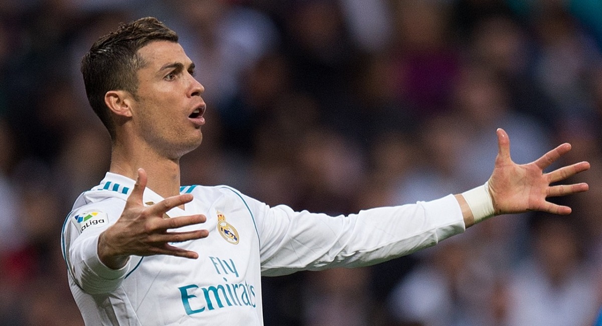 La estrella del Madrid Cristiano Ronaldo enseñó al PSG y a Neymar una lección