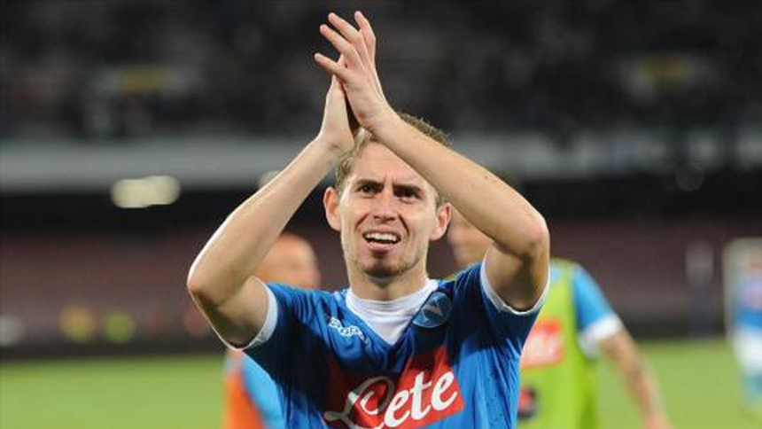 Jorginho podría salir del Napoli