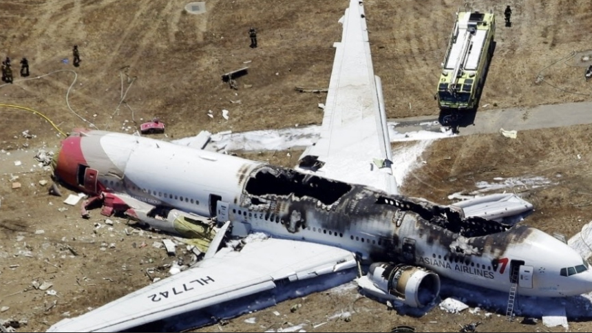 Choca avión de la Fuerza Aerea Española: Piloto Muere