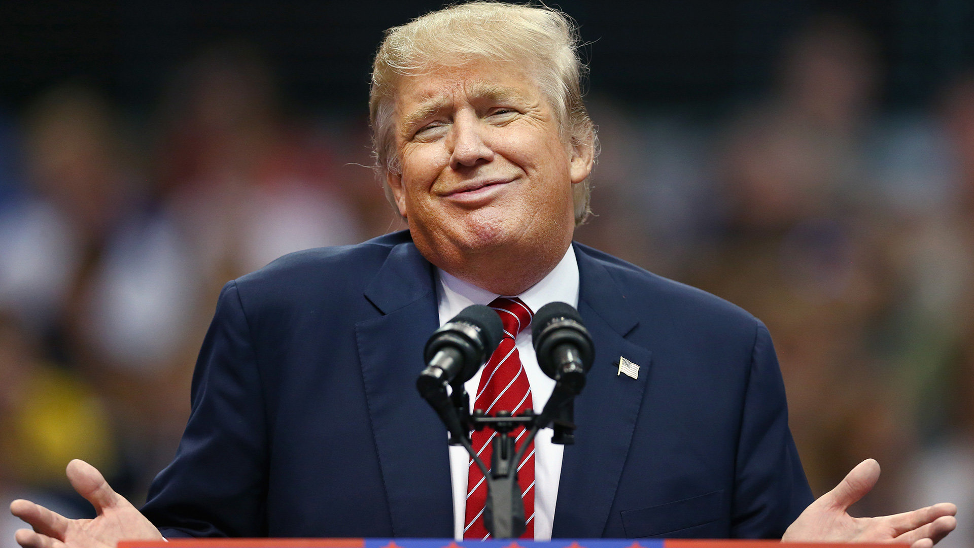 Cómo Trump puede escudriñar las preguntas sobre los padres de Melania