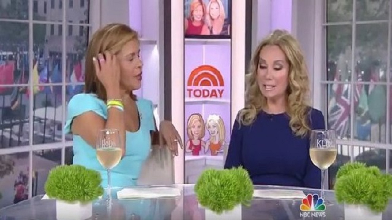 Kathie Lee Gifford and Hoda Kotb harmonized for 'The Voice' judges