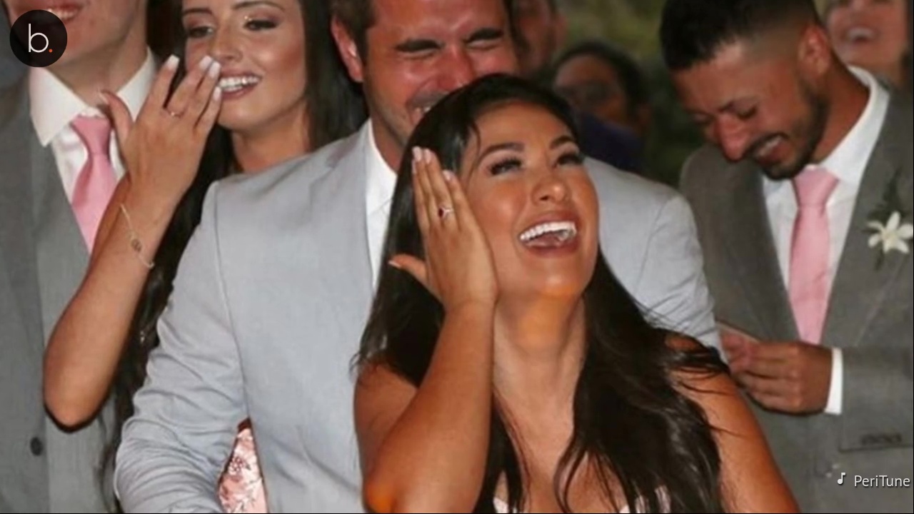 Simone arrasa em look ao lado do marido, no casamento de Windersson Nunes