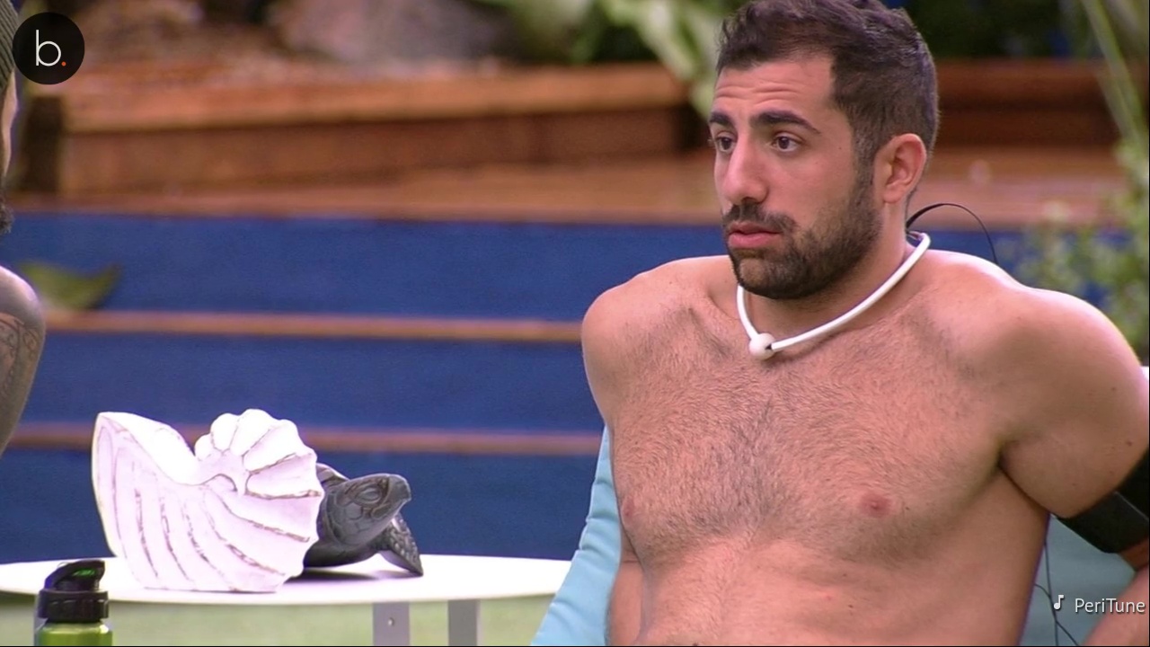Kaysar perde a paciência e briga com o grupo, após a prova do líder