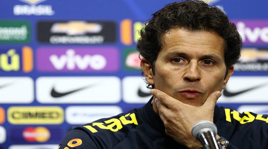 Médico Brasilero llega a Francia para revisar a la estrella del PSG