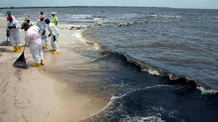 Alerta en Venezuela: ¡El mar está siendo contaminado por el petróleo!