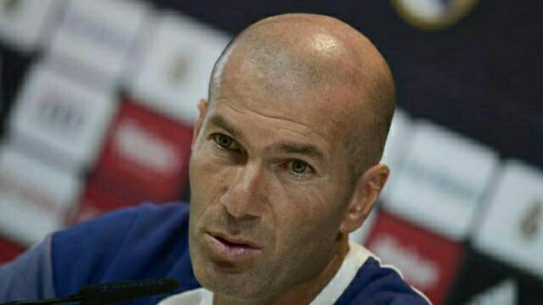 Real Madrid : Zidane protège un de ses joueurs contre les assauts de la presse