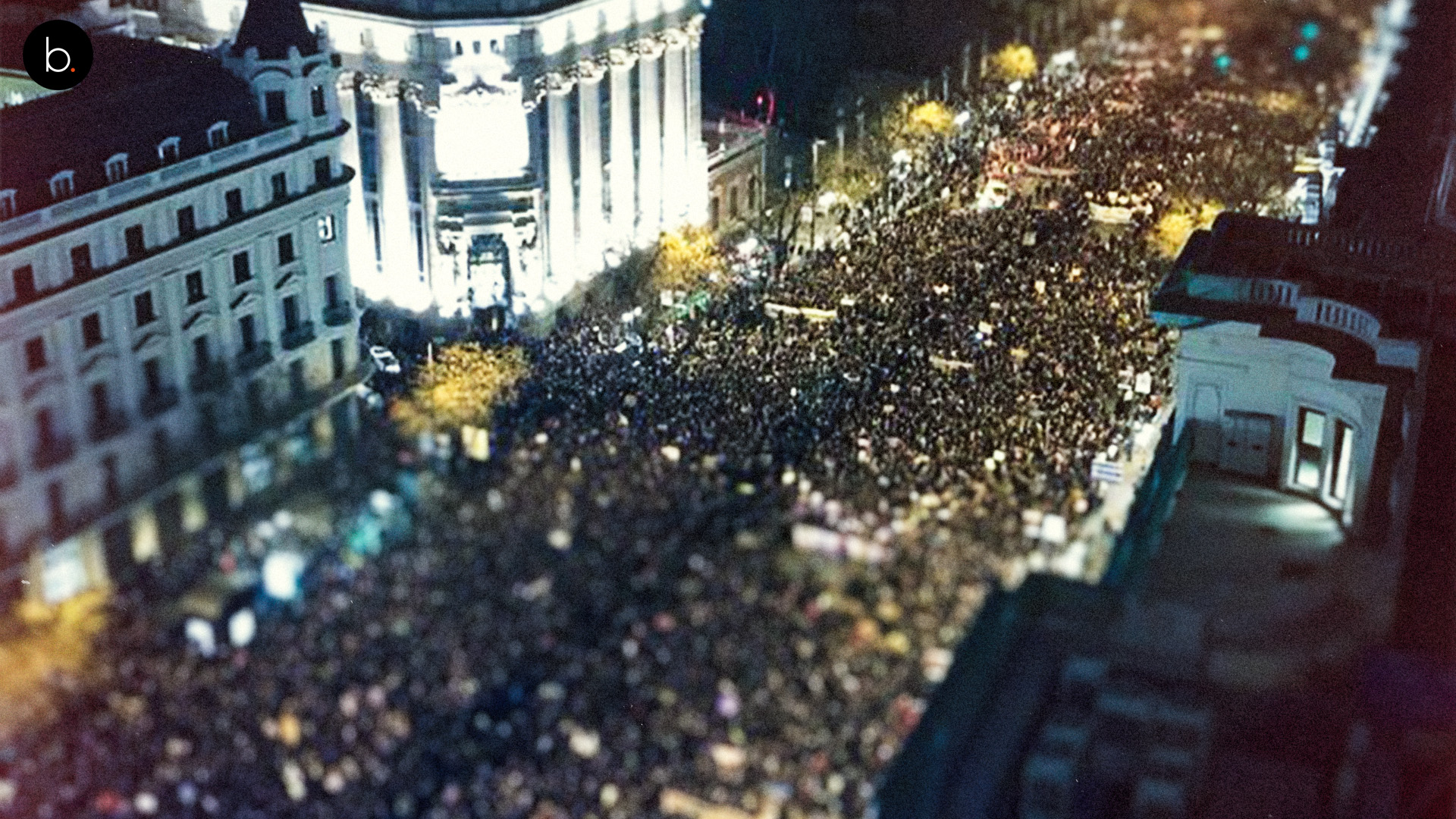 Cientos de miles de personas en las manifestaciones feministas